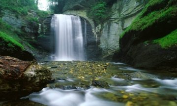 Cascadas de Lamiña en Ruente o Ursula